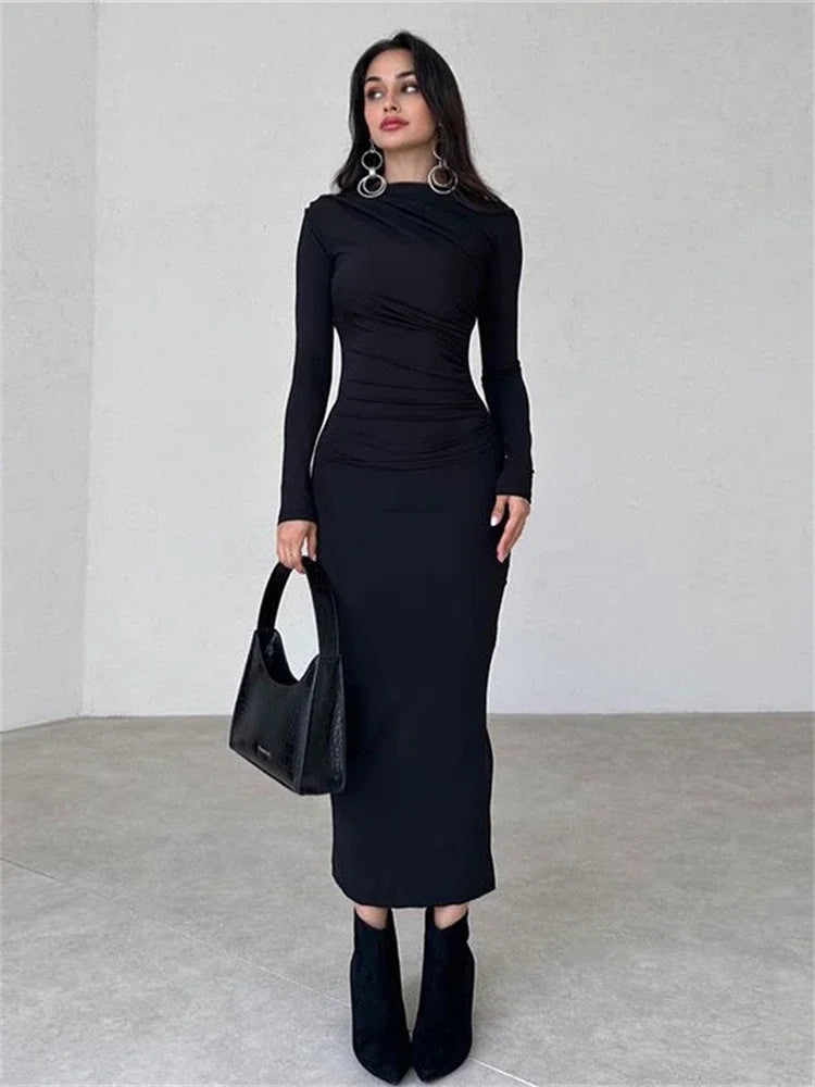 Classic Vintage Dress with a Flattering Fit