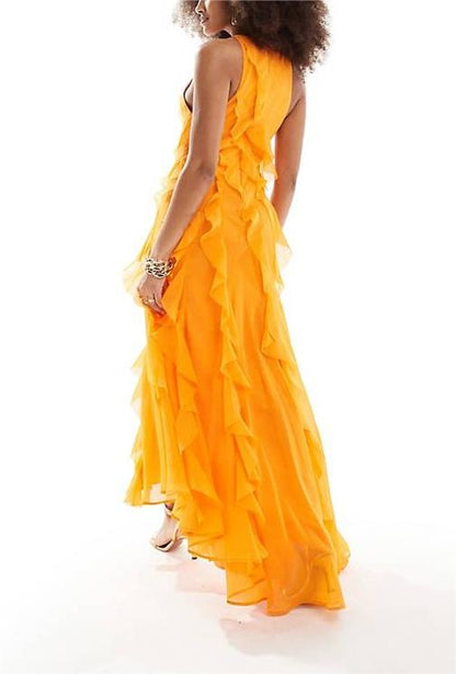 Gracefully Styled Dress for Any Occasion