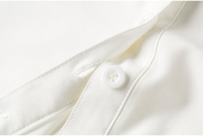 Well Tailored Blouse with a Graceful Silhouette