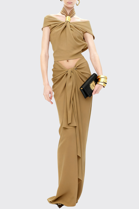 Beautifully Finished Garment in a Timeless Design