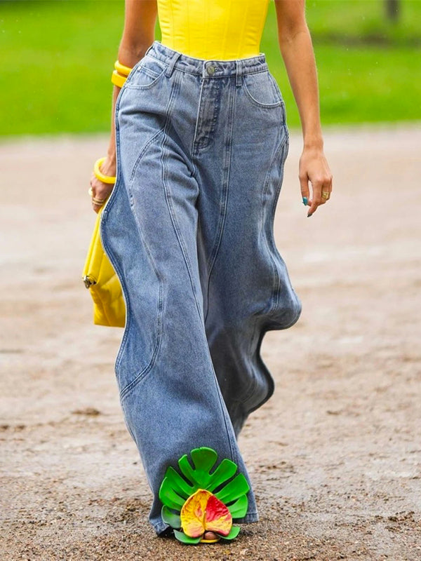 Well Tailored Pants with a Graceful Silhouette