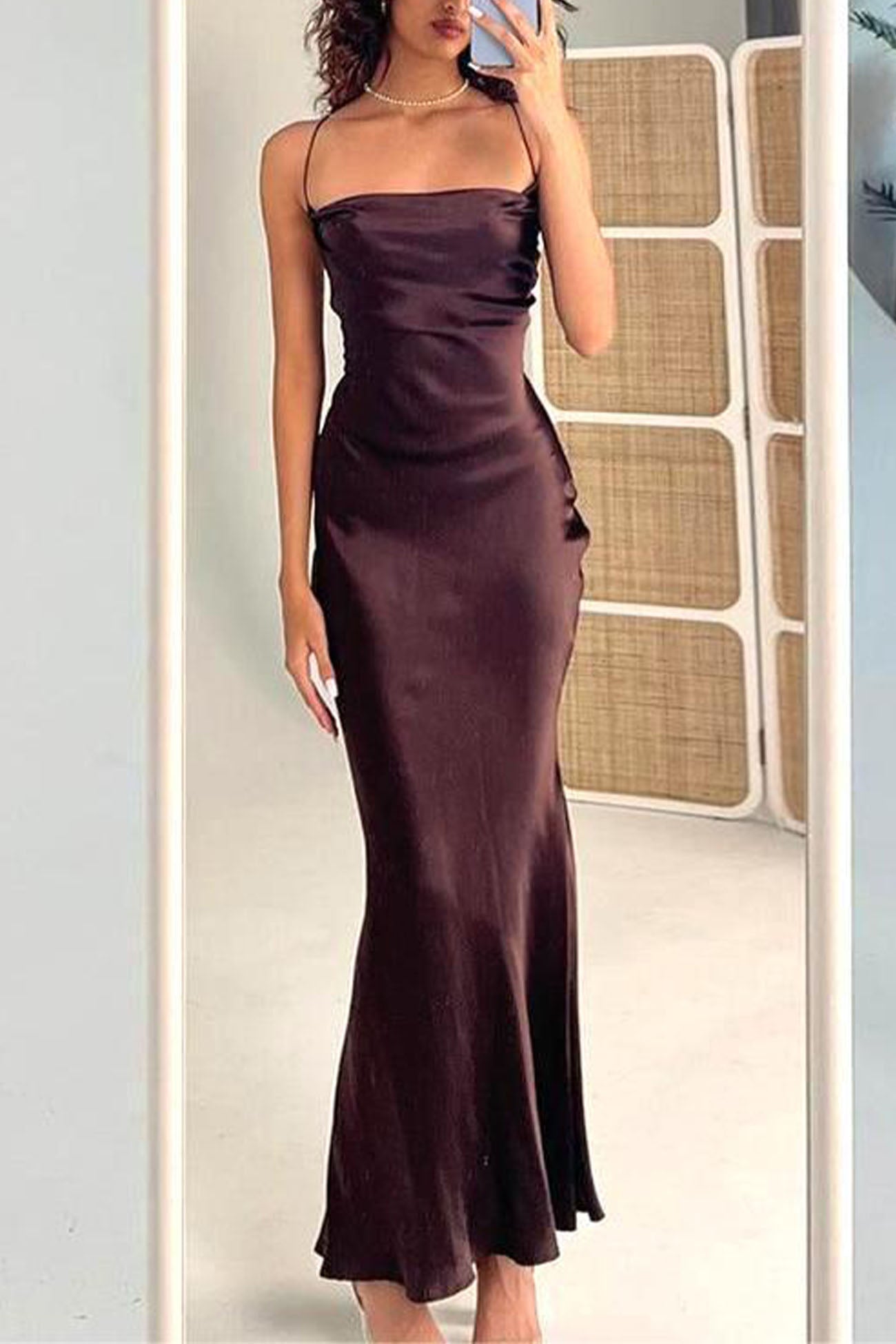 Sophisticated Dress with a Clean Classic Look