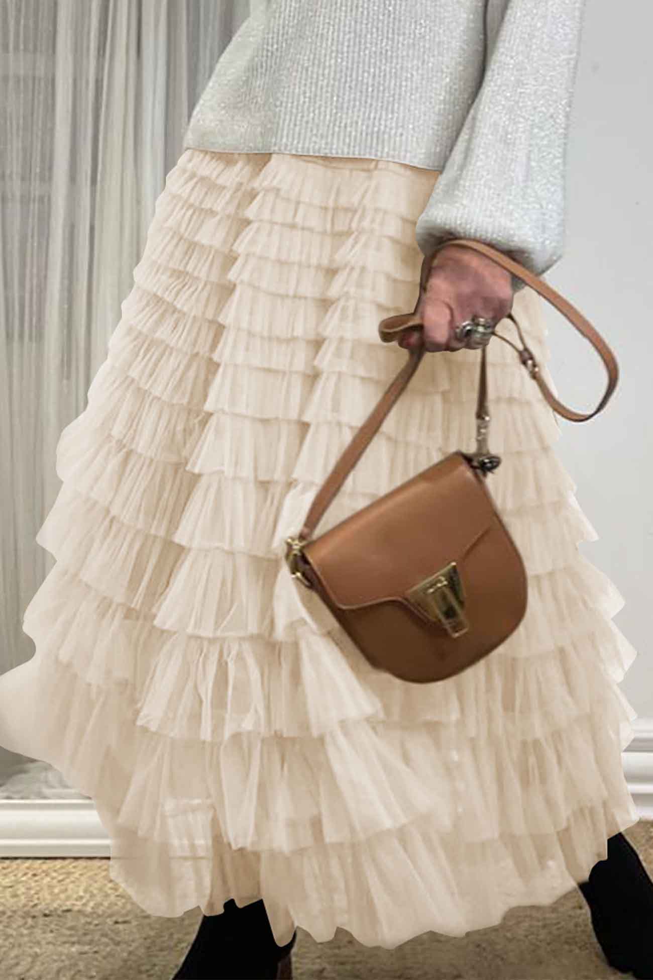 Effortlessly Elegant Garment with a Timeless Design