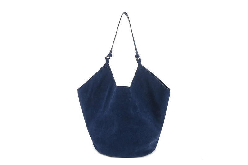 Gracefully Styled Bag for Any Occasion