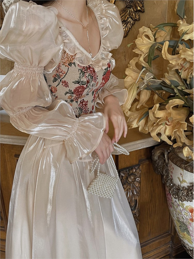 Classic Vintage & Enduringly Stylish Dress