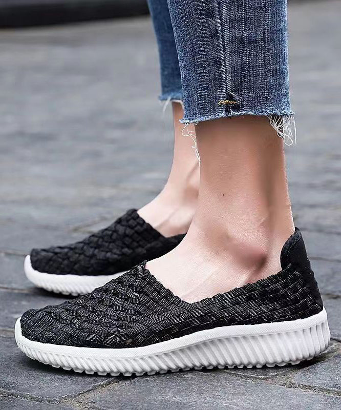 Effortlessly Elegant Shoes with a Timeless Design