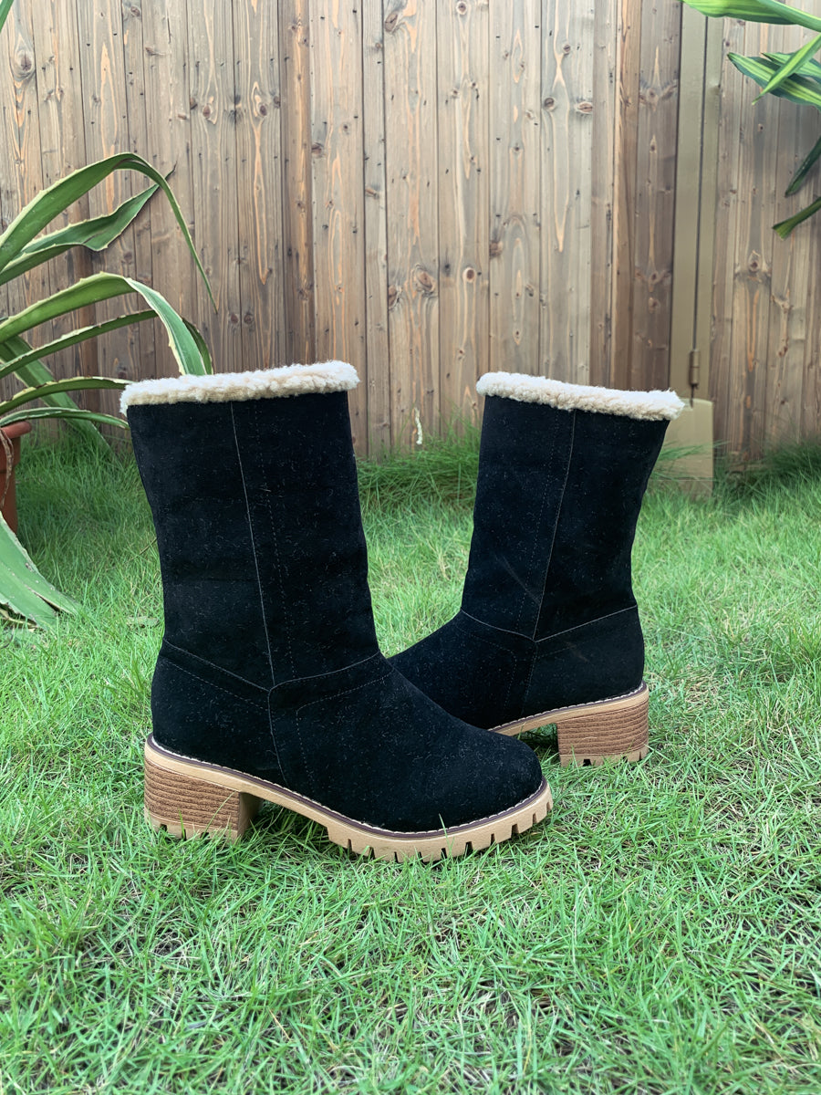 Gracefully Styled Boots for Any Occasion