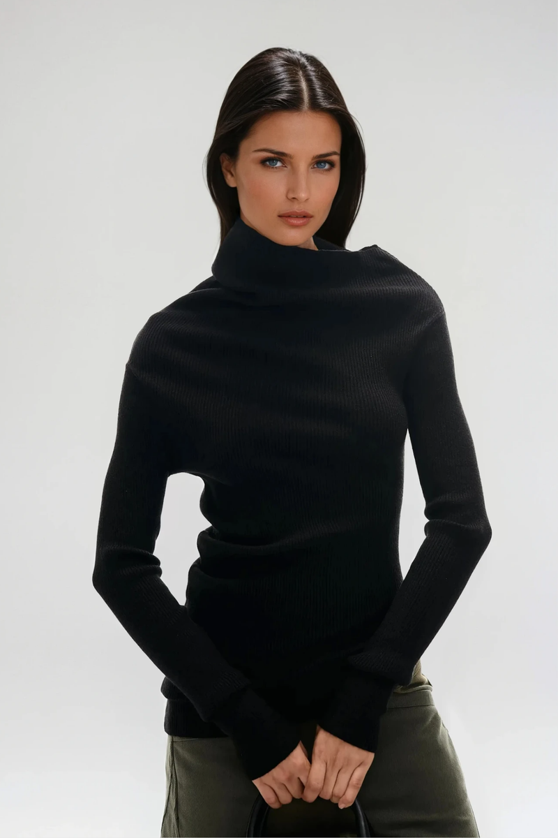 Beautifully Crafted Top in a Classic Style