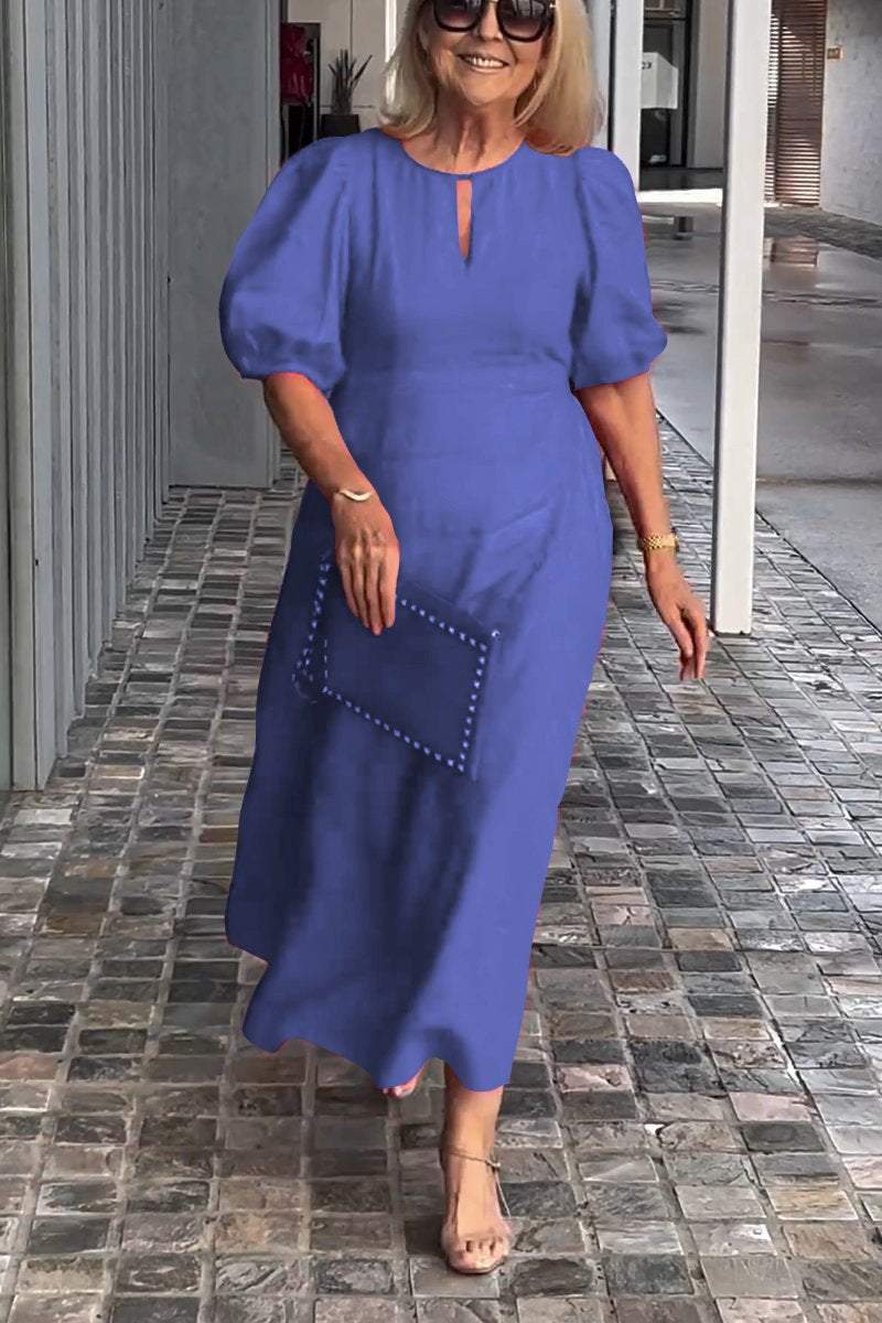 Beautifully Finished Dress in a Timeless Design
