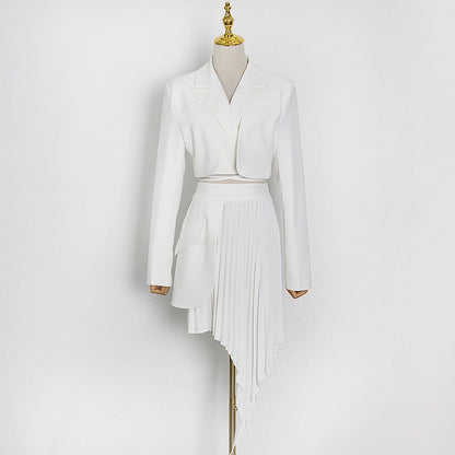 Sophisticated Garment with a Clean Classic Look
