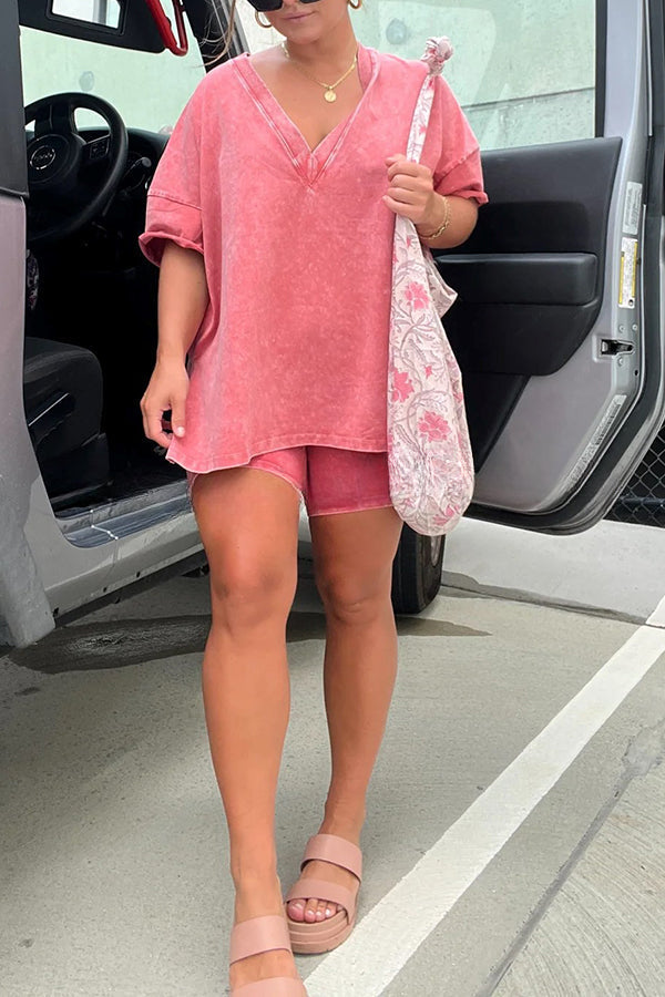 Classic Vintage T-Shirt with a Flattering Fit