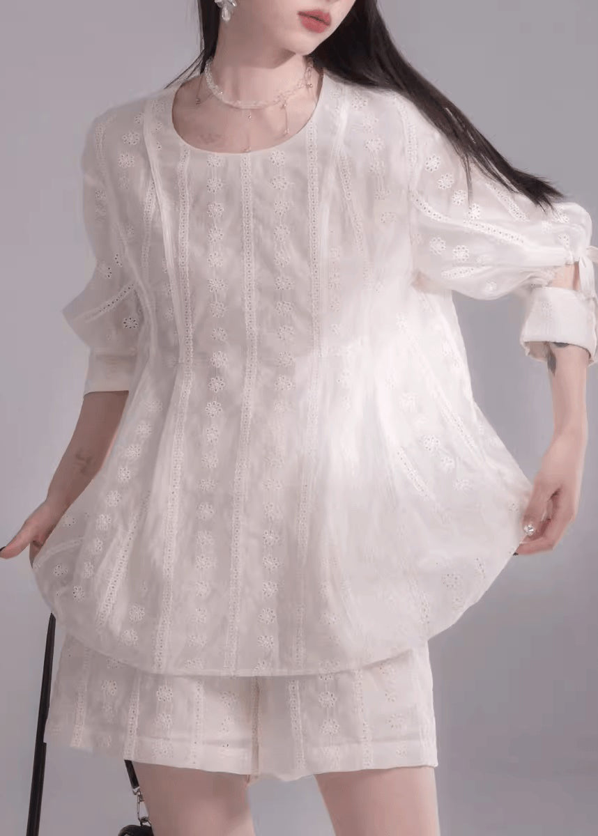 Beautifully Finished Top in a Timeless Design