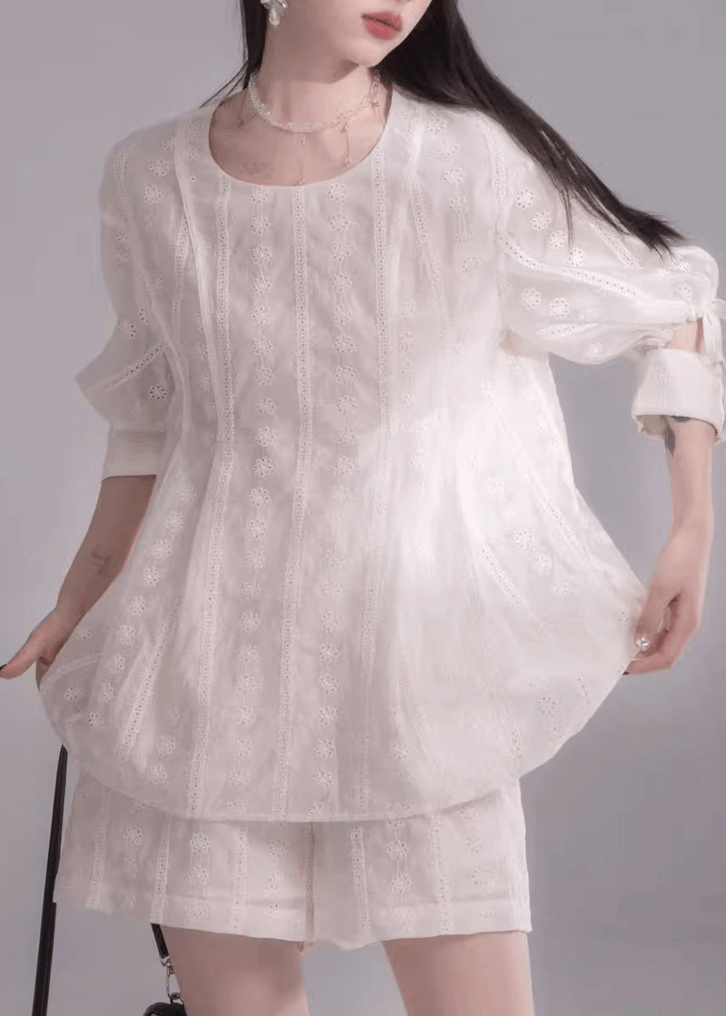 Beautifully Finished Top in a Timeless Design