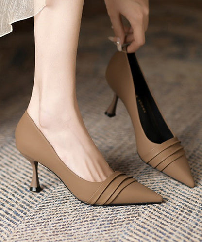 Beautifully Finished Heels in a Timeless Design