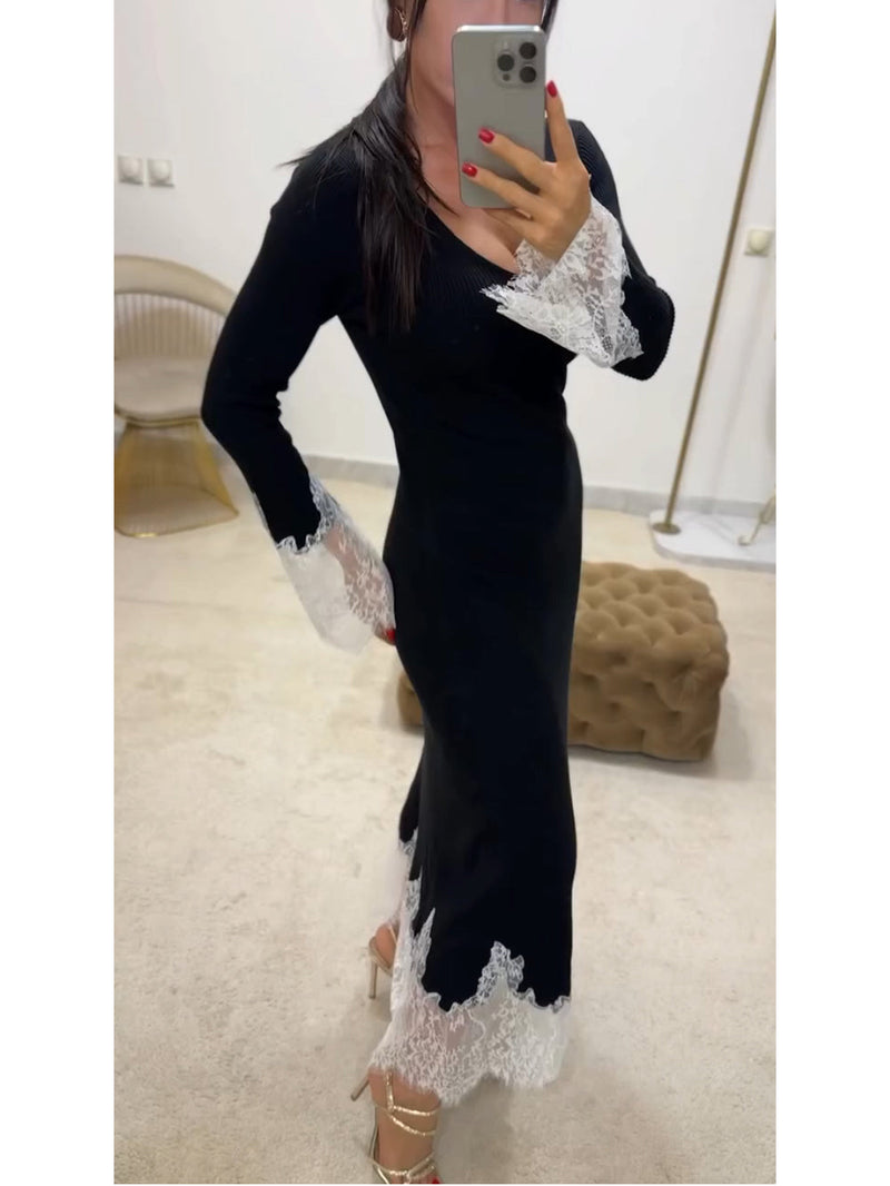 Gracefully Styled Dress for Any Occasion