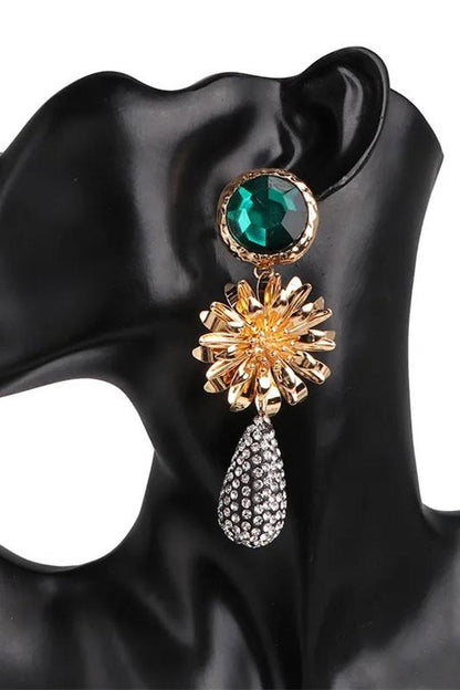 Beautifully Finished Garment in a Timeless Design