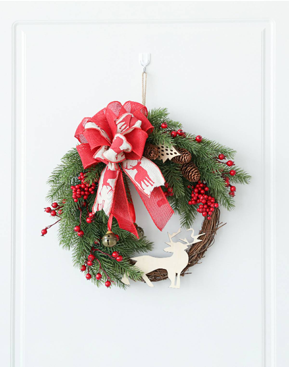 Gracefully Styled Garment for Any Occasion
