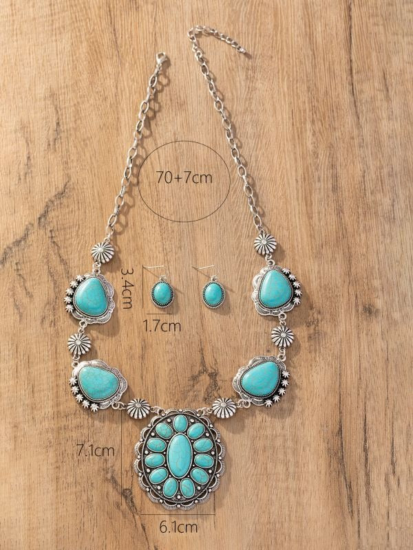 Gracefully Styled Garment for Any Occasion