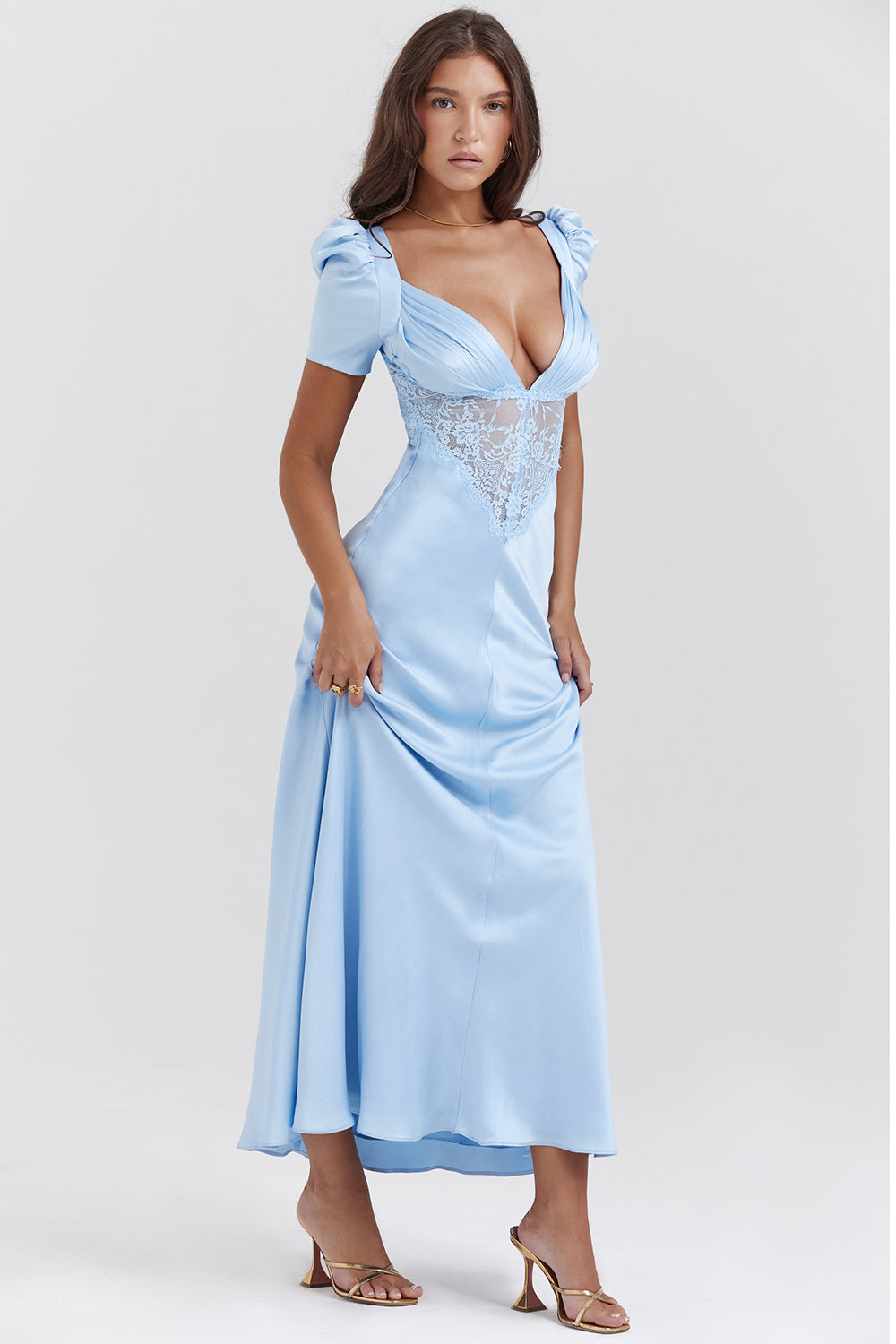 Gracefully Styled Dress for Any Occasion