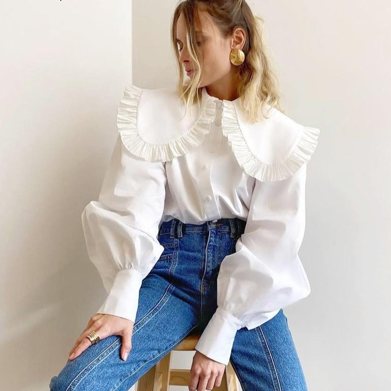 Classic Vintage Blouse with a Flattering Fit