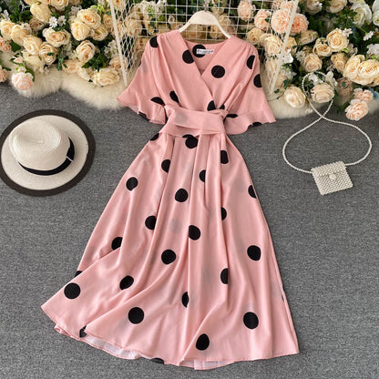 Classic Vintage Dress with a Flattering Fit