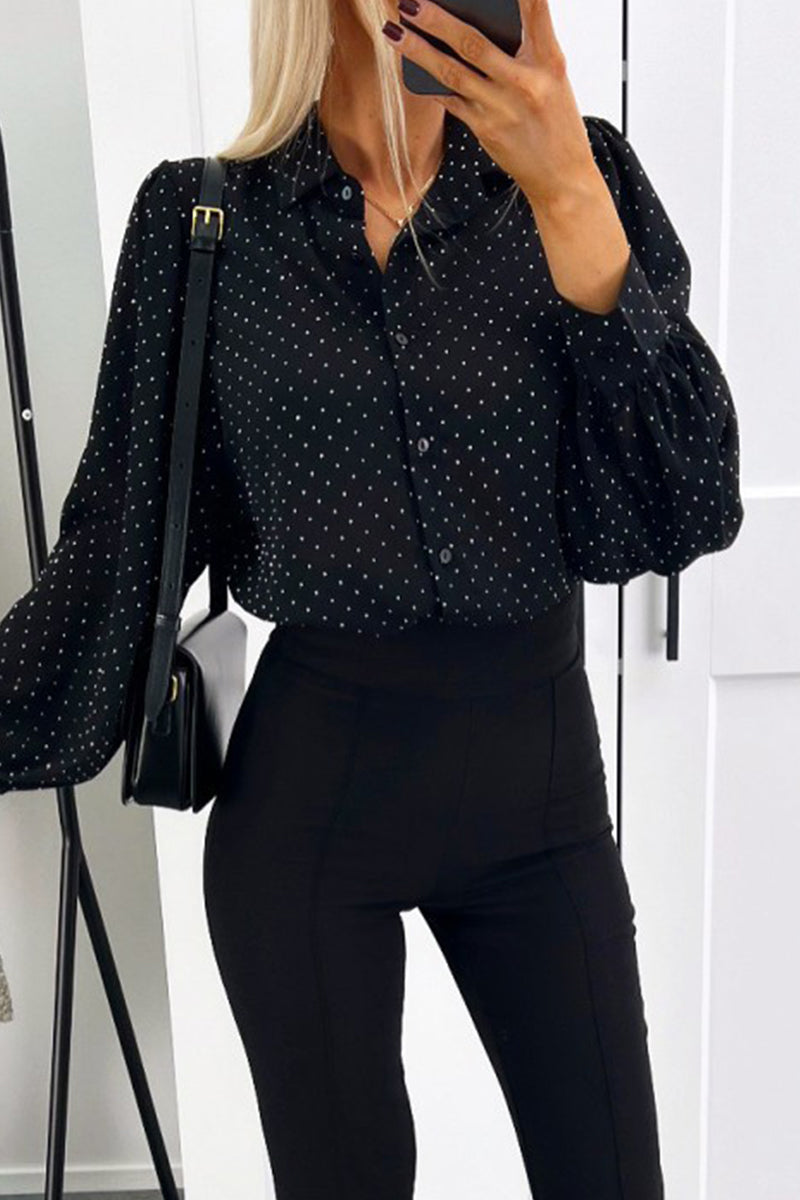 Well Tailored Blouse with a Graceful Silhouette