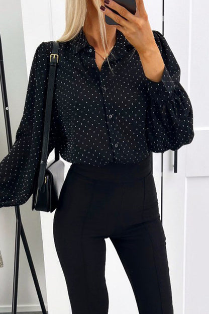 Well Tailored Blouse with a Graceful Silhouette