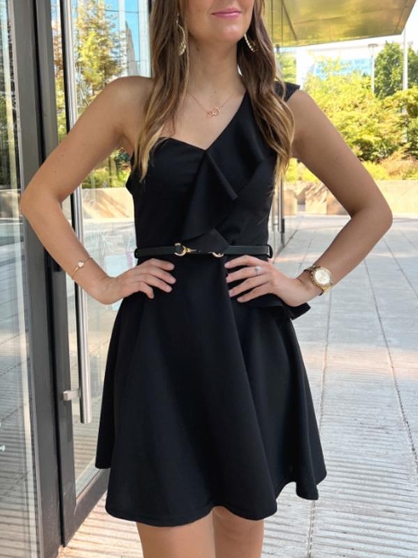 Sophisticated Dress with a Clean Classic Look
