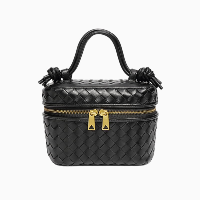Elegantly Styled Bag for Everyday Wear