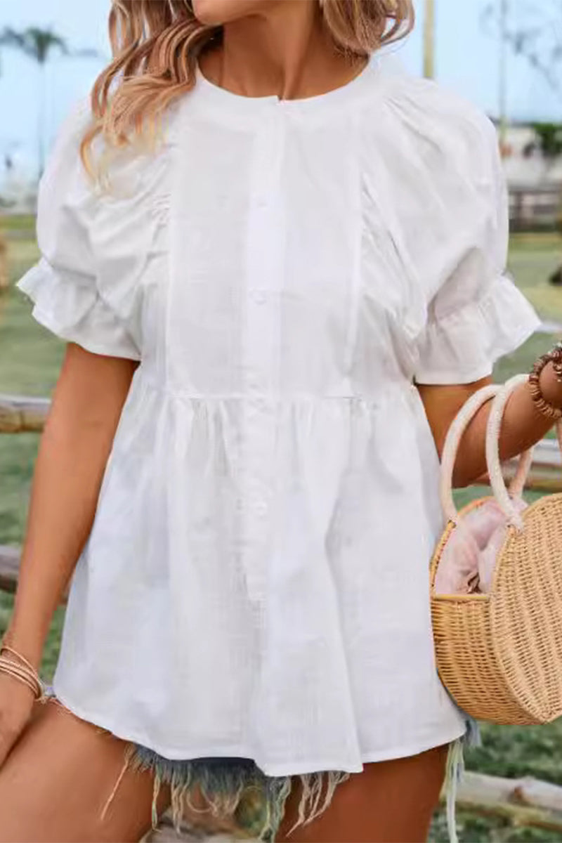 Well Tailored Blouse with a Graceful Silhouette