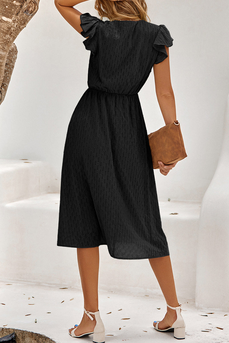 Effortlessly Elegant Dress with a Timeless Design
