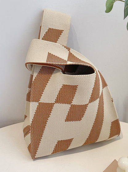 Sophisticated Bag with a Clean Classic Look