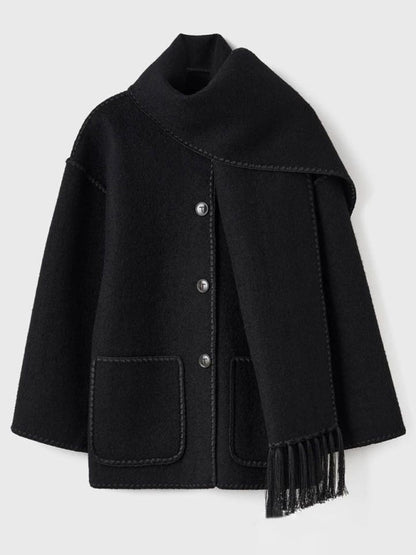 Effortlessly Elegant Coat with a Timeless Design