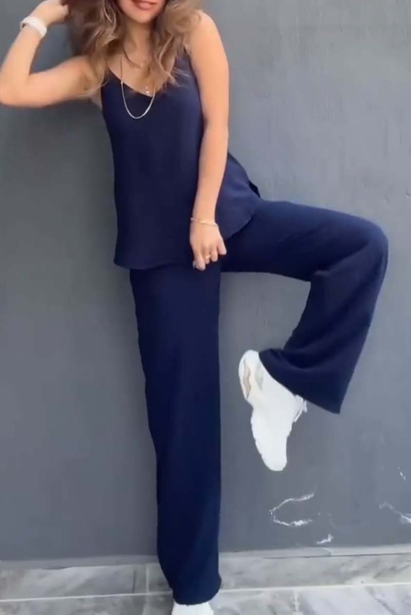Well Tailored Garment with a Graceful Silhouette