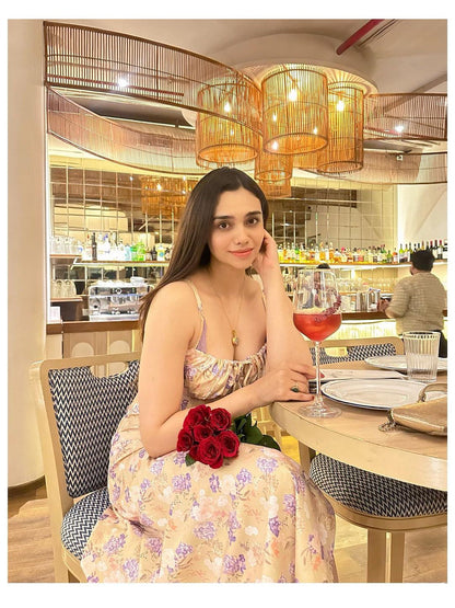 Gracefully Styled Dress for Any Occasion