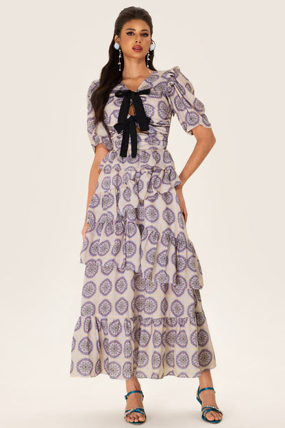 Effortlessly Elegant Dress with a Timeless Design