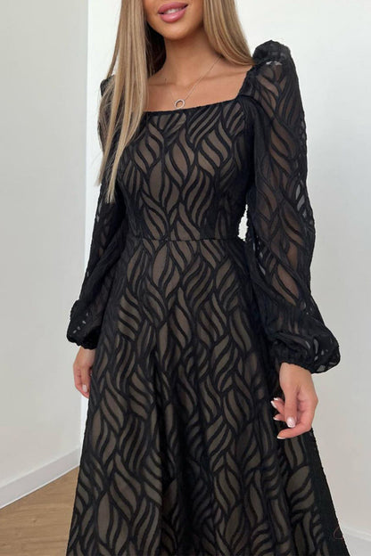 Gracefully Styled Dress for Any Occasion