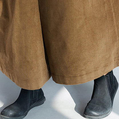 Well Tailored Pants with a Graceful Silhouette