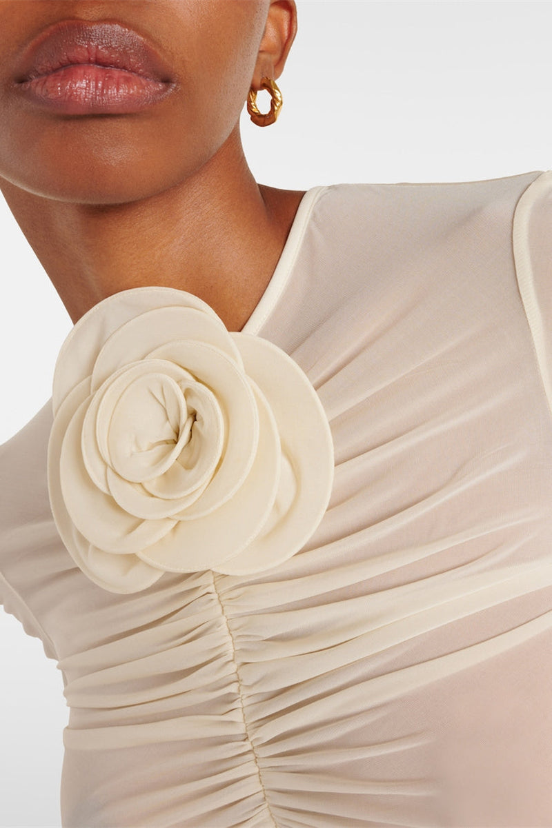 Beautifully Finished Garment in a Timeless Design