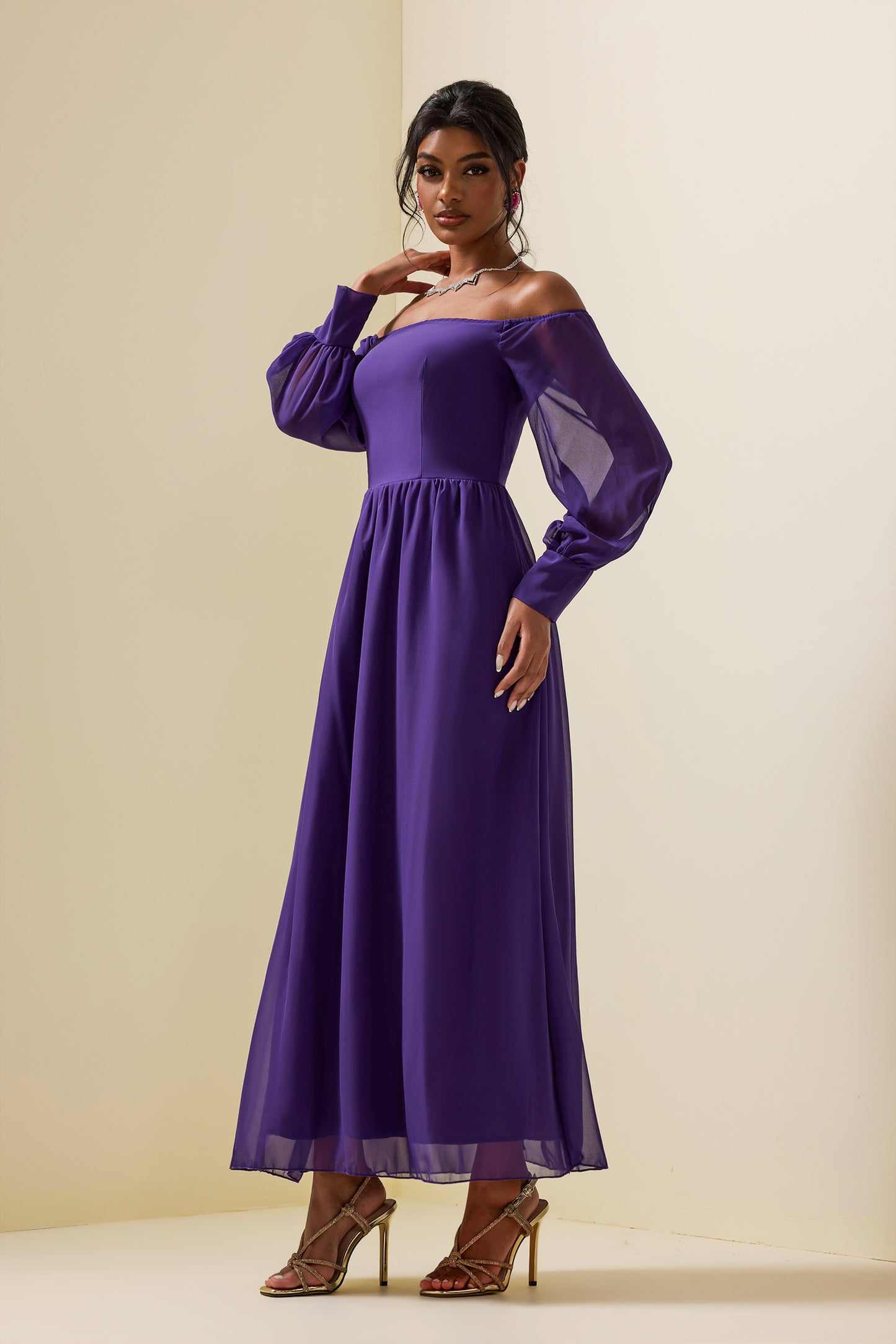 Beautifully Crafted Dress in a Classic Style