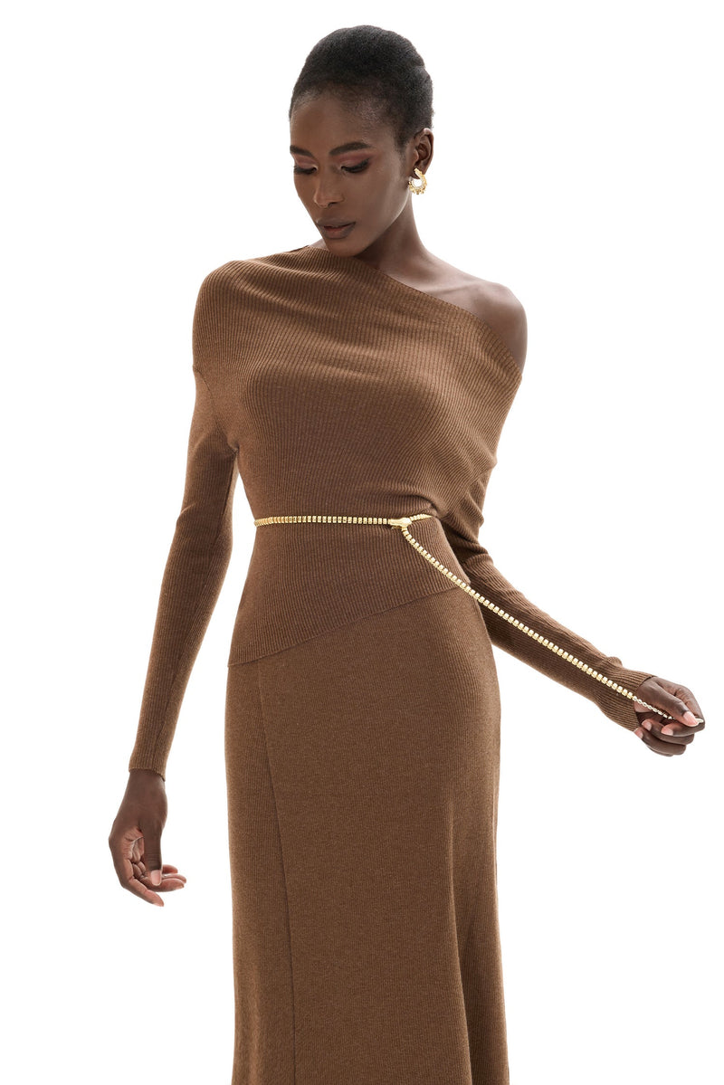 Effortlessly Elegant Garment with a Timeless Design