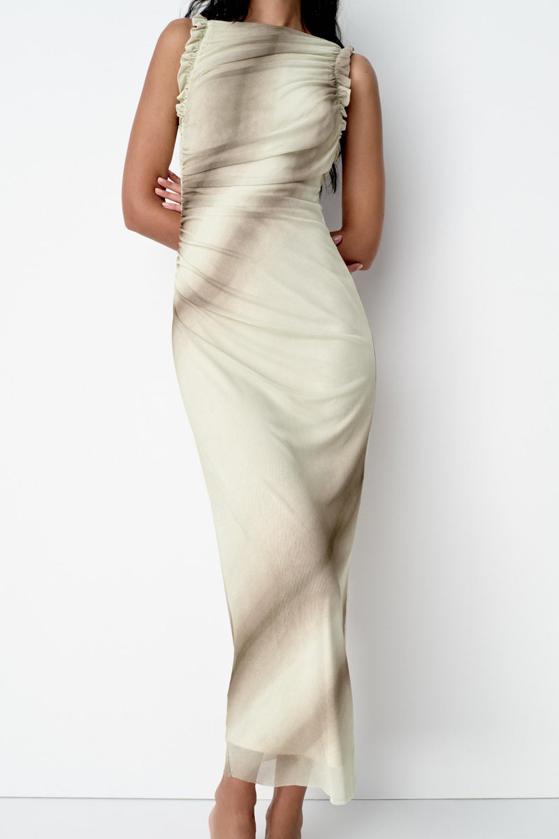 Gracefully Styled Dress for Any Occasion