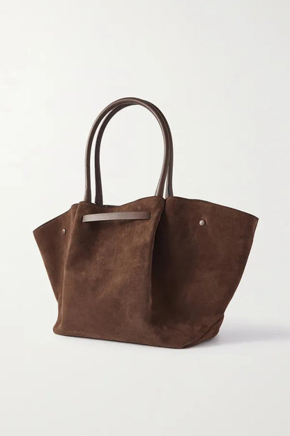 Sophisticated Bag with a Clean Classic Look