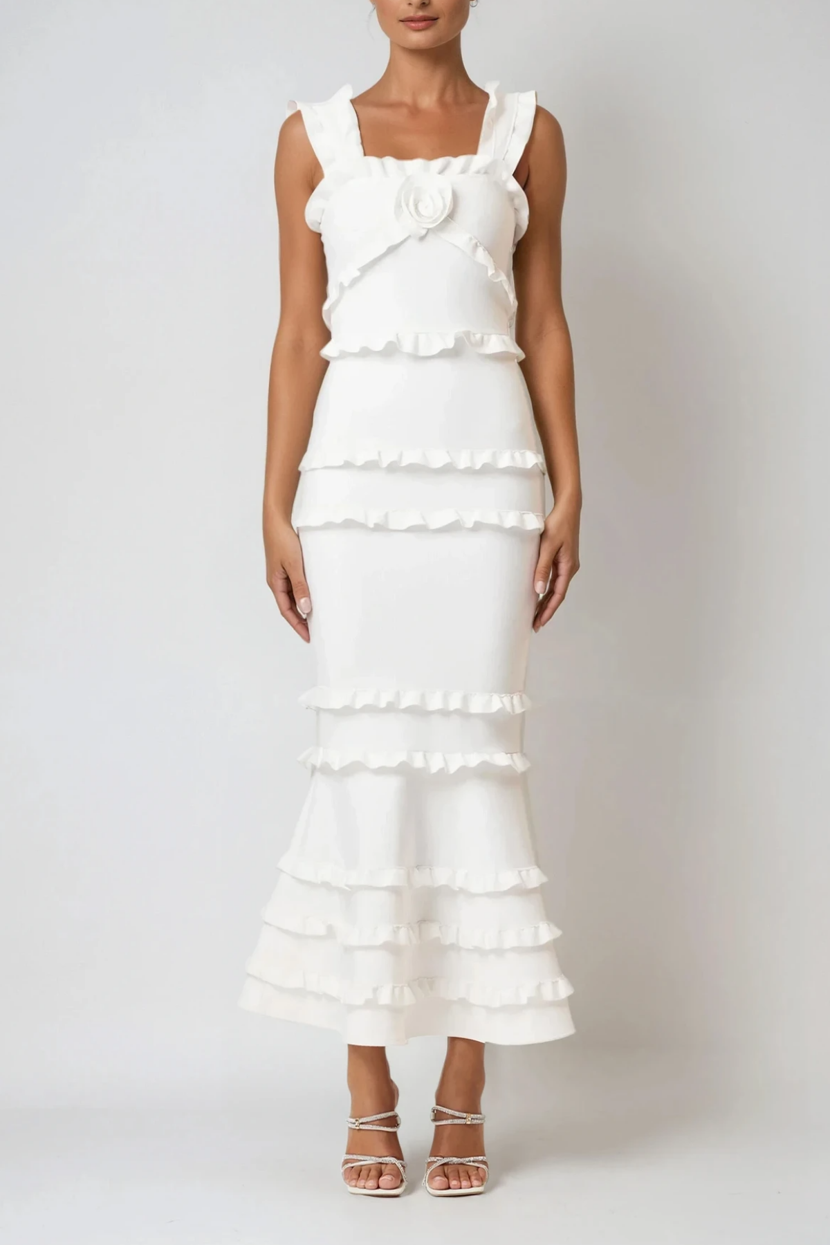 Effortlessly Elegant Dress with a Timeless Design
