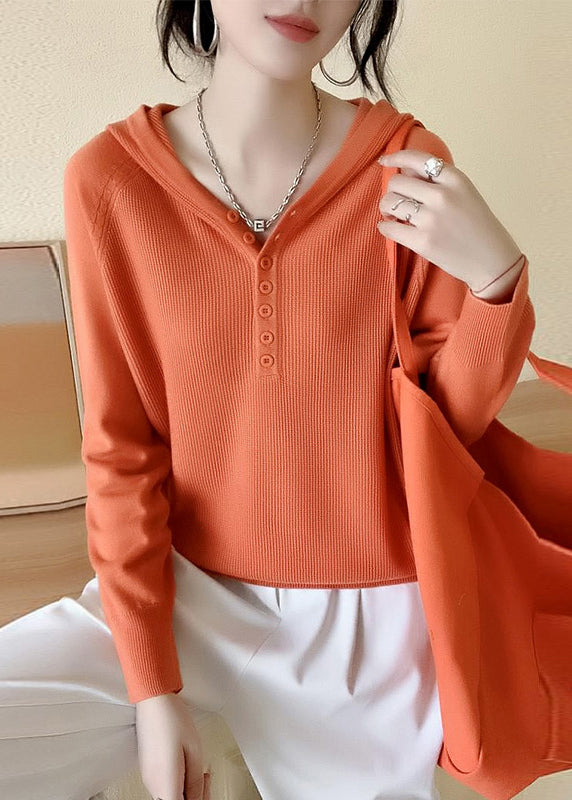 Well Tailored Sweater with a Graceful Silhouette