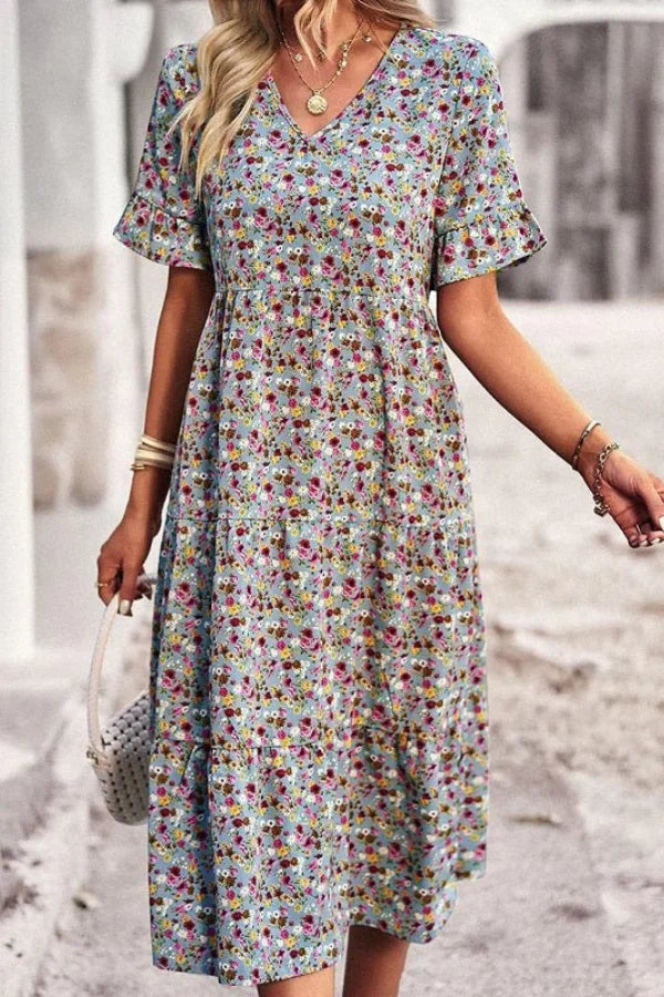 Well Tailored Dress with a Graceful Silhouette