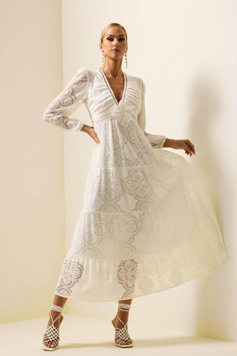 Polished Dress with an Effortless Classic Look