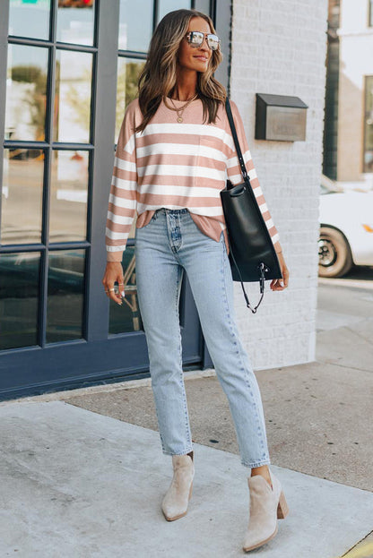 Well Tailored Sweater with a Graceful Silhouette