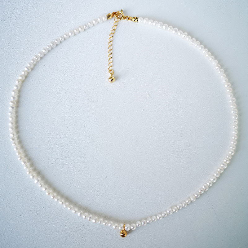 Effortlessly Elegant Garment with a Timeless Design