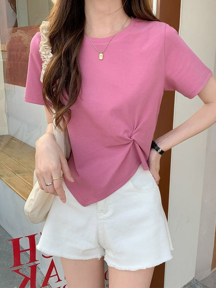 Well Tailored T-Shirt with a Graceful Silhouette
